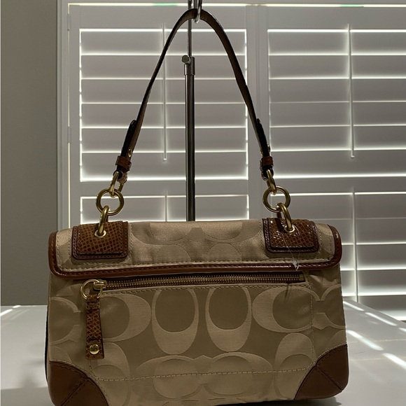 Coach Signature Soho Flap